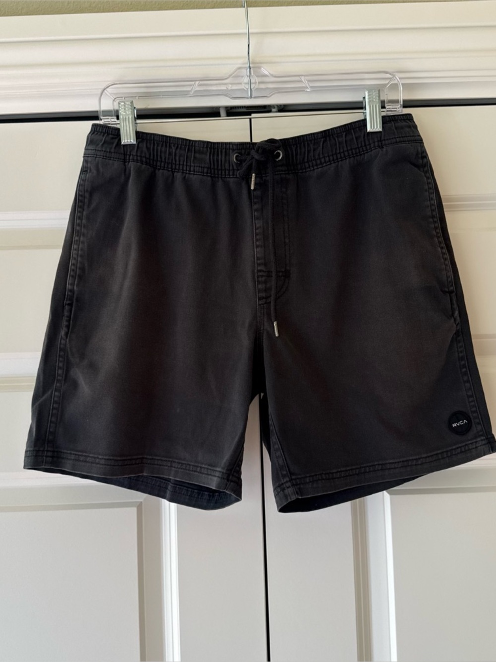 RVCA Escape Elastic Short Black Faded 6" Inseam Sz S